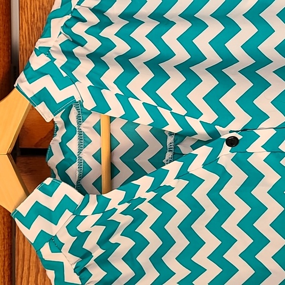 Boutique Dress - Picture 3 of 4